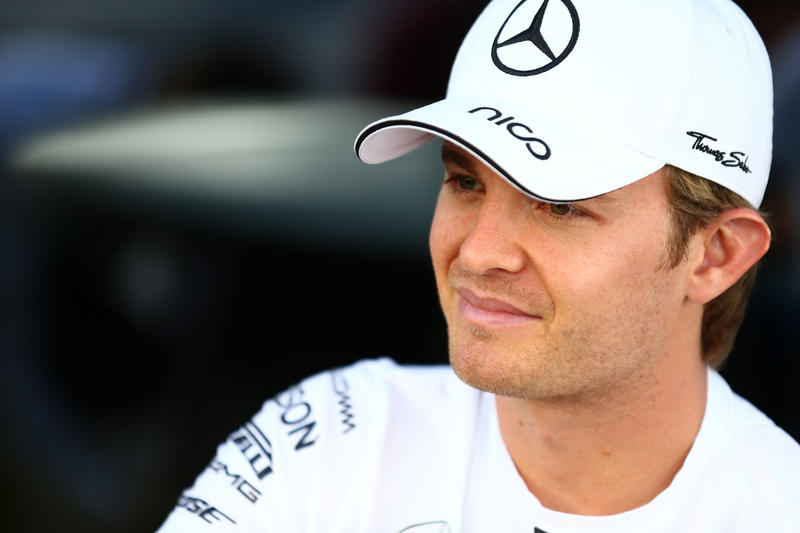 Rosberg: “Non ho ancora pensato a come difendermi da Lewis”