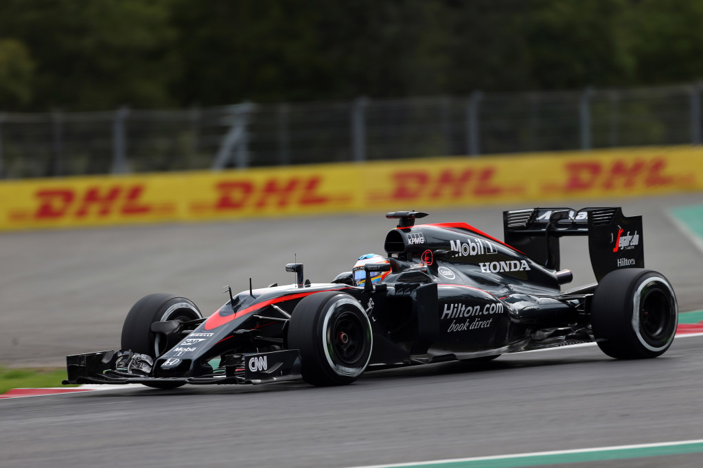 McLaren, Alonso subito out per un guasto alla PU: “Sapevamo di avere un problema”