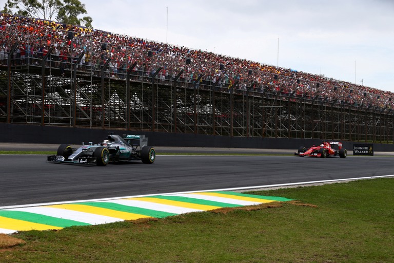 La FIA indaga sui motori di Vettel ed Hamilton