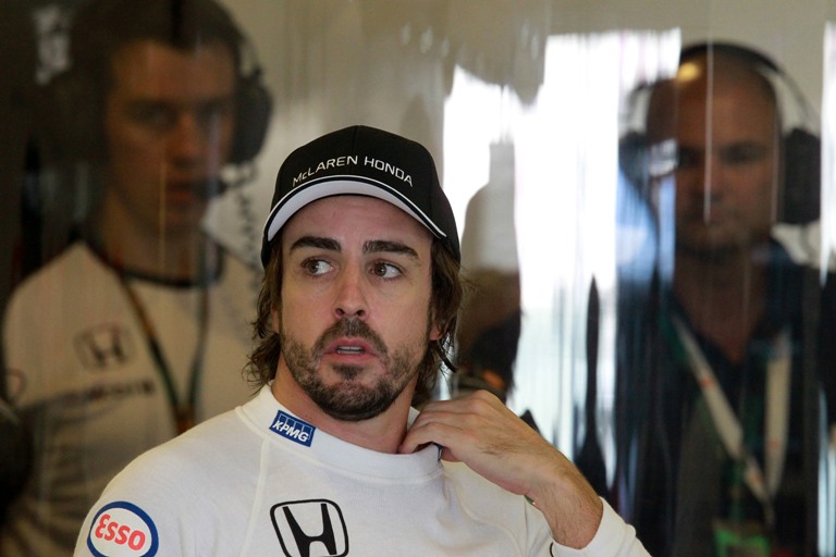Alonso: “La F1 è troppo condizionata dai team minori”