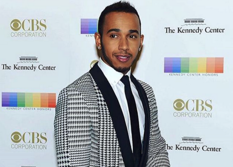 Hamilton: “Ecclestone fa male a parlare di Formula Noia”