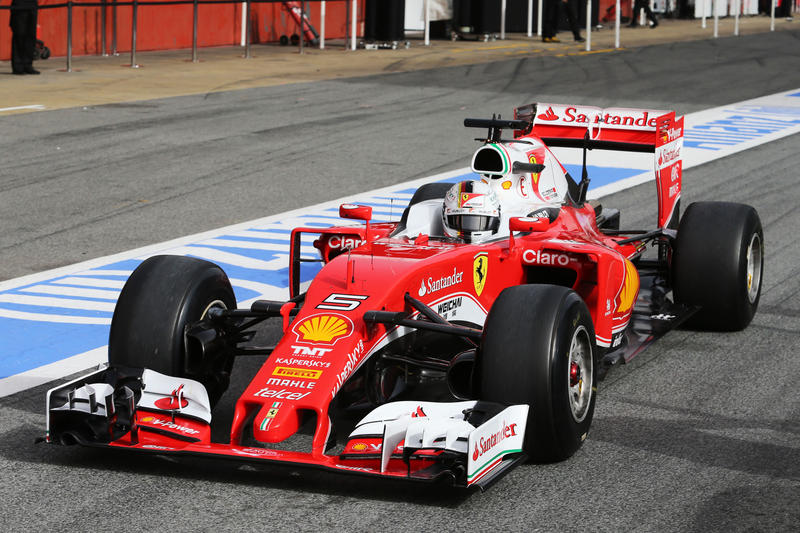 Test F1 Barcellona, giorno 1: partenza al top per Vettel al mattino