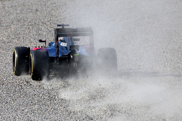 Alonso sogna la Mercedes e accusa la F1 di essere noiosa