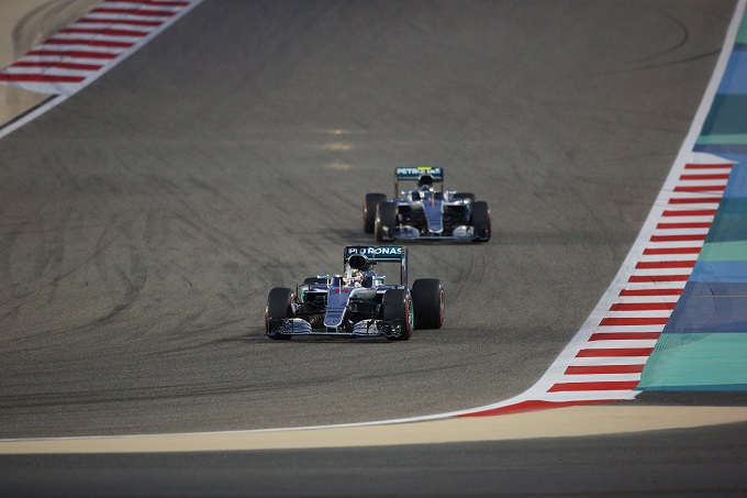 Mercedes, pareri differenti sul nuovo regolamento per Rosberg e Hamilton