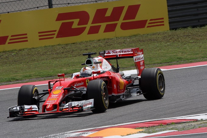 GP Cina, Vettel in scia a Raikkonen nelle FP2: “Kimi è stato bravo, ma posso migliorare”