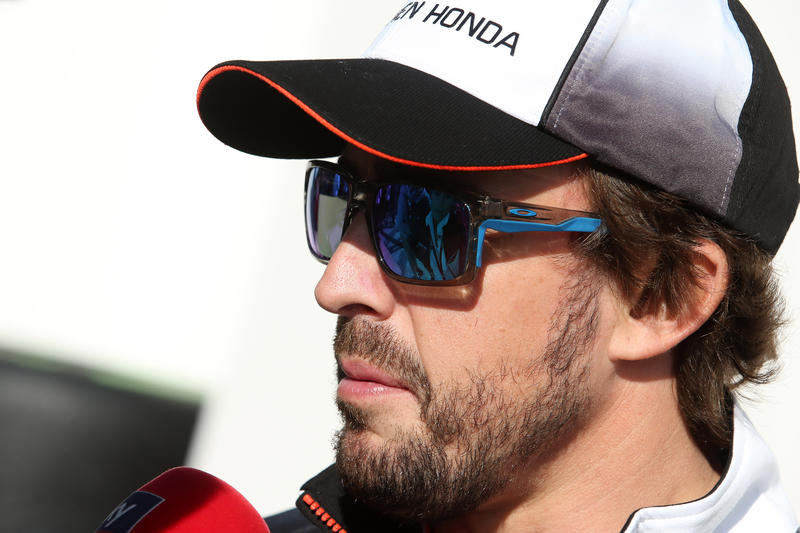 McLaren, Alonso: “A Sochi vogliamo lottare per il Q3 e per i punti”