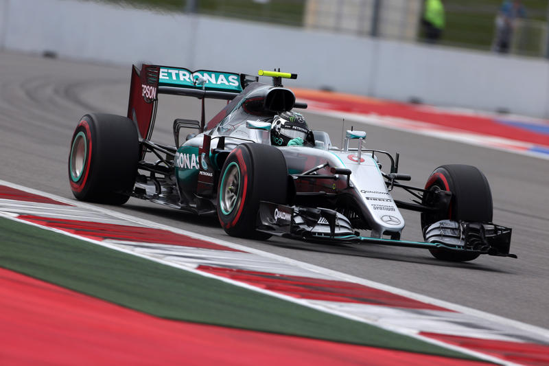 F1 GP Russia, Qualifiche: Rosberg veloce e fortunato, la pole è sua