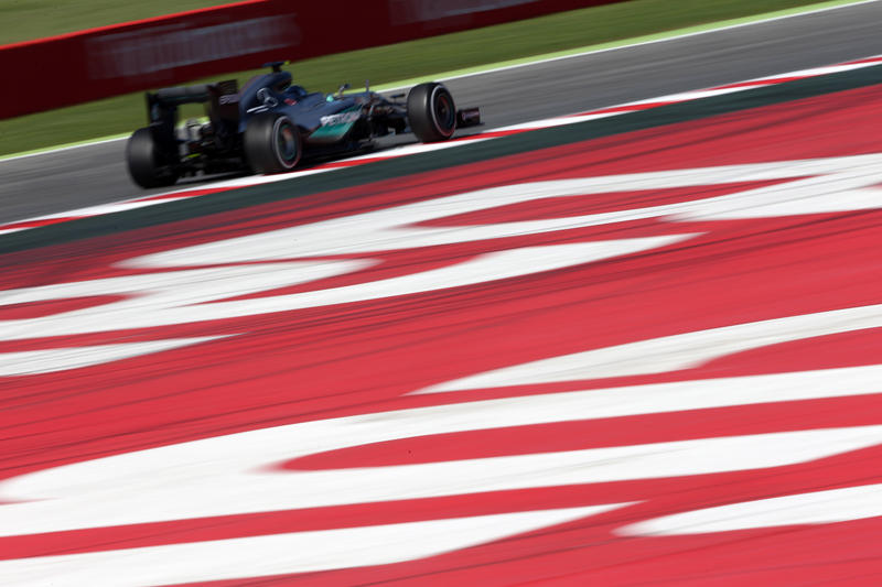 F1 GP Spagna, Prove Libere 2: zampata di Rosberg, Raikkonen resiste secondo