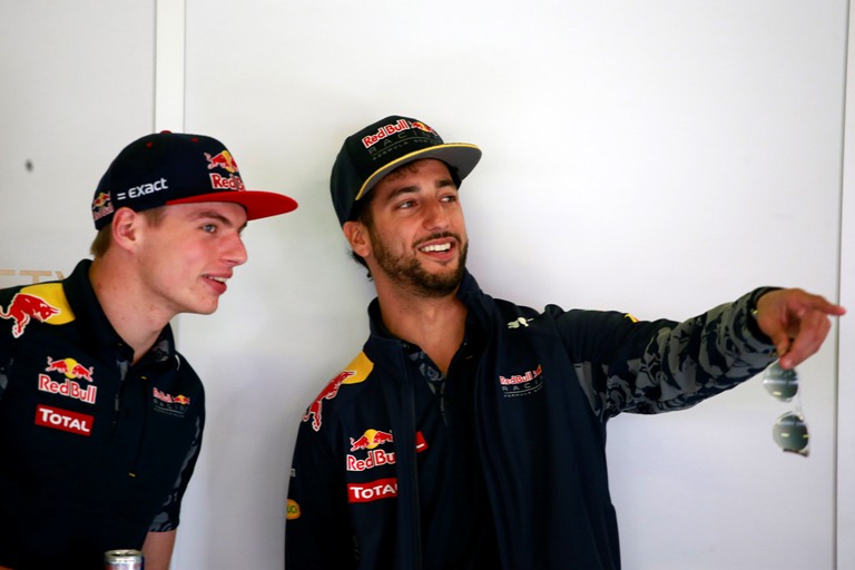 Ricciardo: “Verstappen è una motivazione in più”