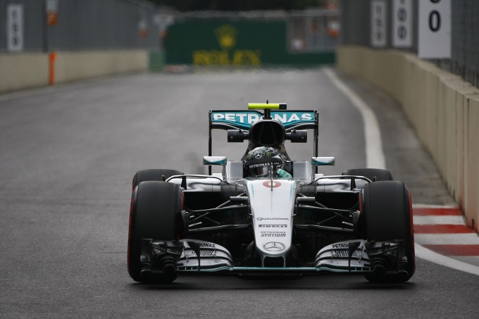 Rosberg: “Un weekend fantastico qui a Baku”