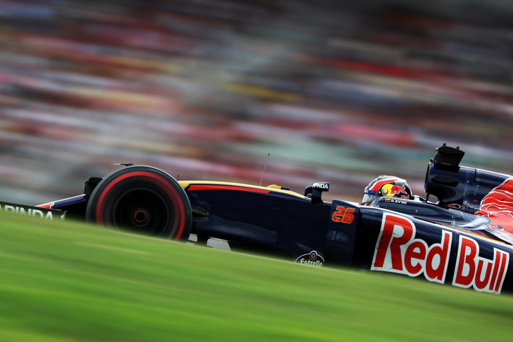 Toro Rosso, Sainz: “Andiamo in vacanza abbastanza delusi del risultato”