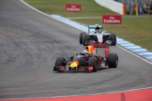 Red Bull, Ricciardo: “A Spa vogliamo impensierire la Mercedes”