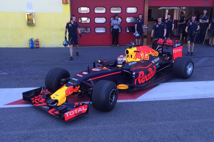Red Bull conclude la prima fase di test delle gomme 2017