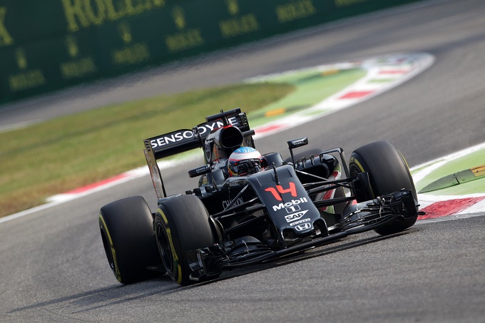 McLaren, Alonso: “Possiamo combattere con la Ferrari nel resto del campionato”