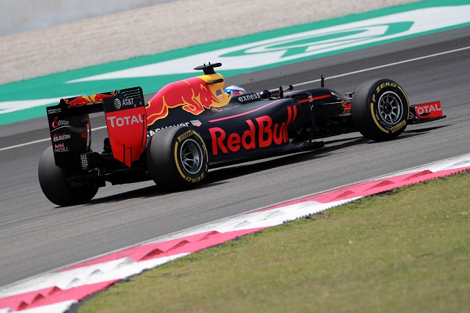 Gp Malesia, Ricciardo: “Lavoreremo duro durante la notte per migliorare”