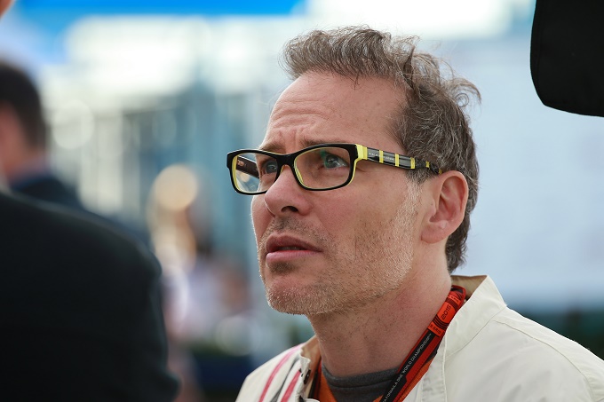 Villeneuve: “Verstappen è semplicemente ridicolo”