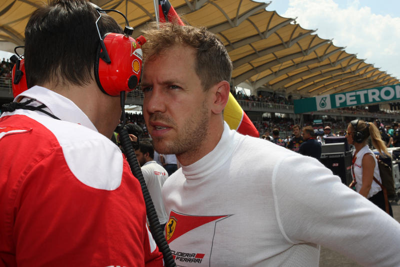 I dolori di Vettel, fresco Atlante che (non) regge da solo il peso della Ferrari…