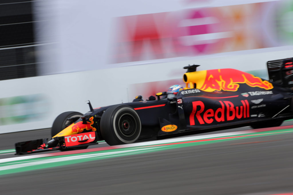 GP Messico, Ricciardo: “Vettel mi ha stretto e non è giusto”