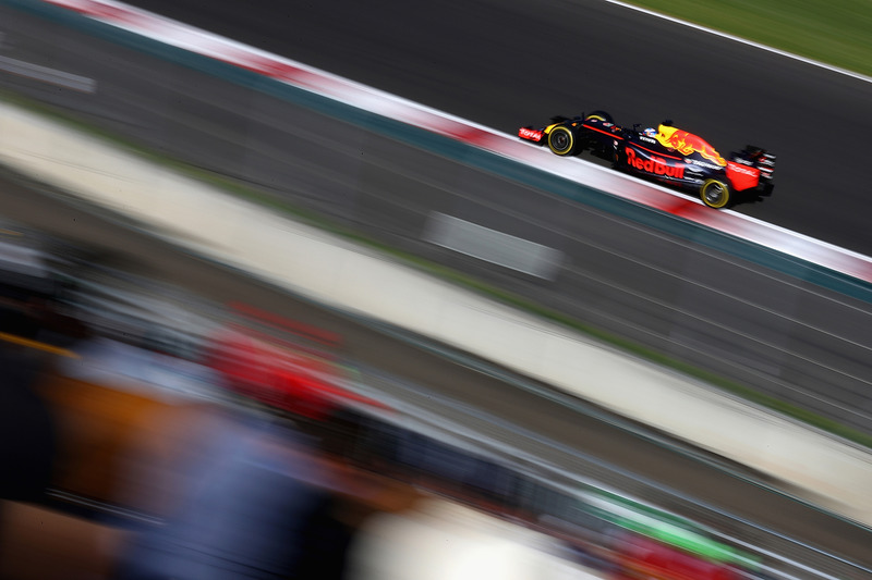 Red Bull, Ricciardo: “La qualifica è stata un caos”