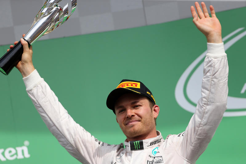 Berger: “Rosberg deve attaccare e chiudere il mondiale in Brasile”