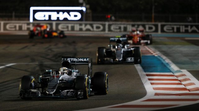 Mercedes posta un annuncio per il successore di Nico Rosberg