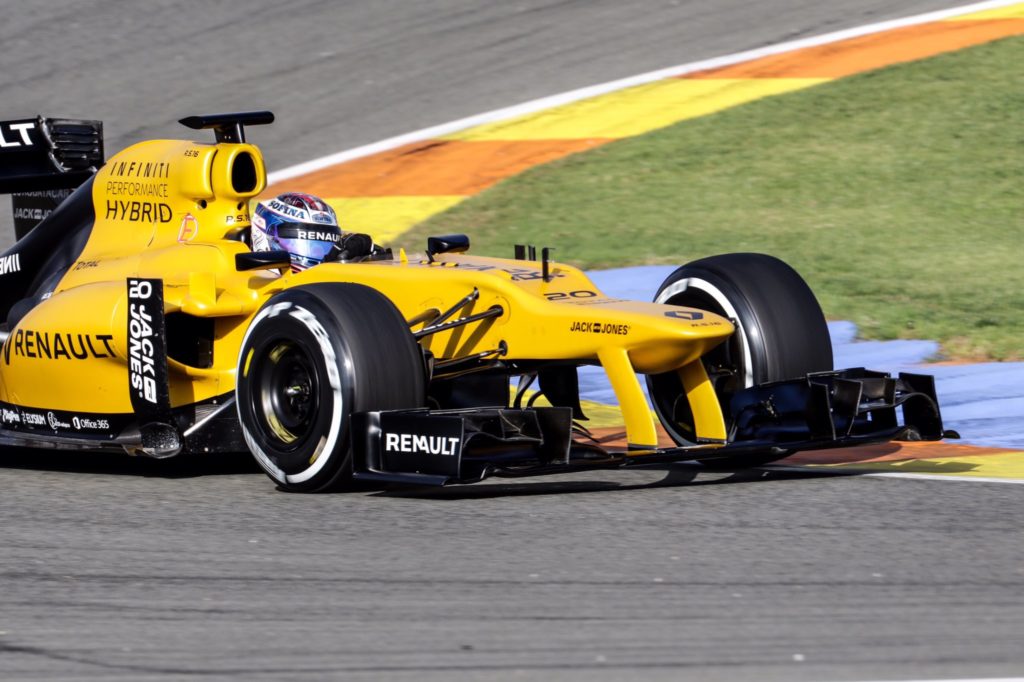 Renault, Latifi in pista con una vecchia Lotus