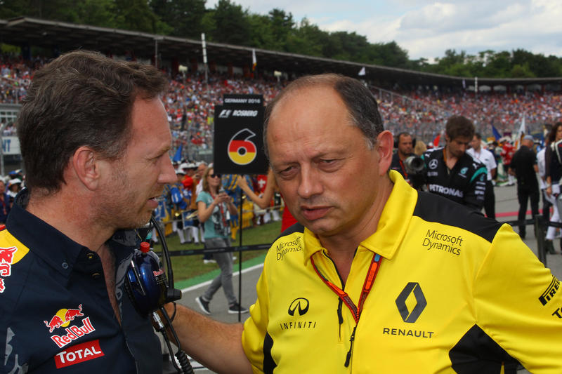 Red Bull, Horner: “Renault ci ha garantito assoluta parità di motore”