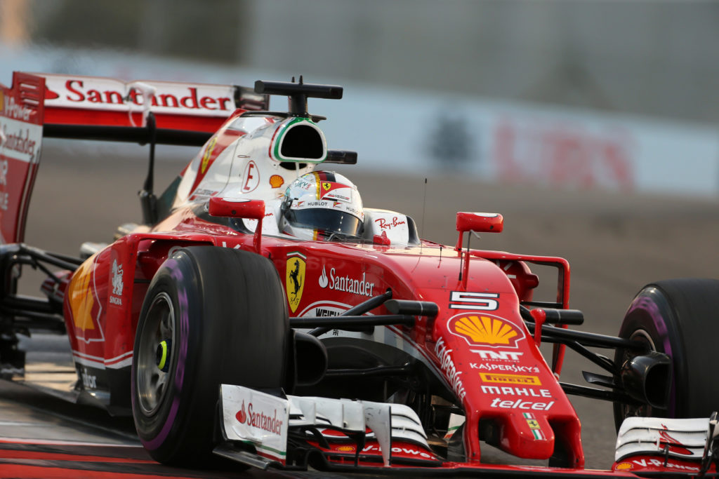 Vettel da innamorato a “blindato”, il rinnovo con la Ferrari è sempre più improbabile