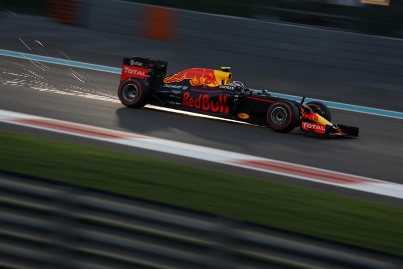 F1 | Red Bull, Adrian Newey: “PU Renault sempre più competitiva”