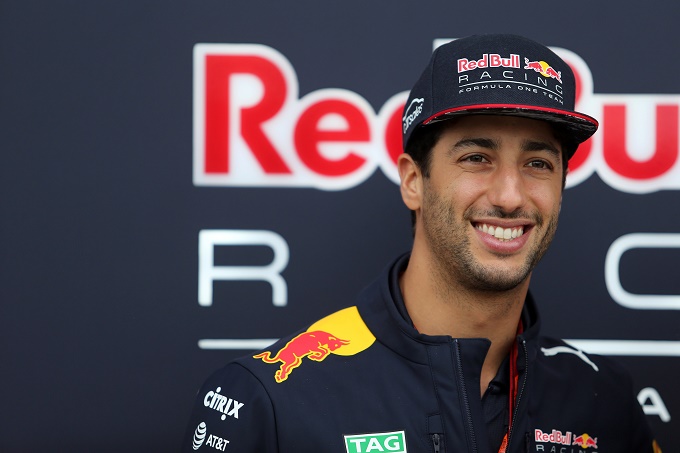 F1 | Red Bull, Ricciardo: “Mercedes resta la favorita”