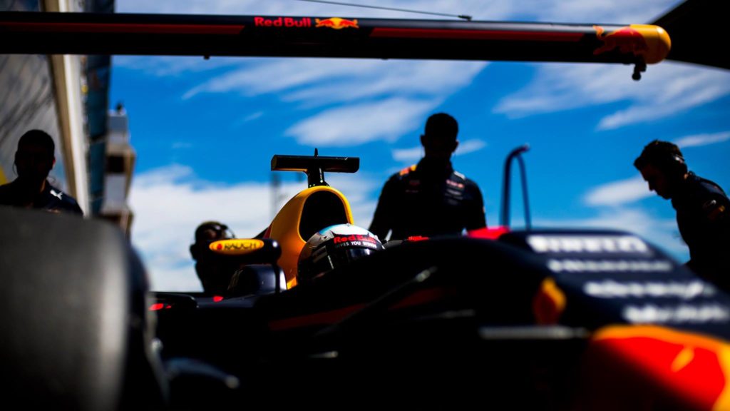 F1 | Red Bull, Ricciardo contro le hard: “Speriamo di non utilizzarle più”