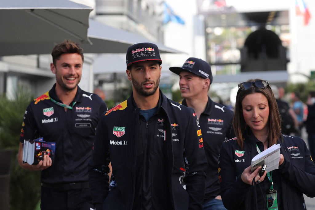 F1 | Red Bull, Ricciardo: “Verstappen penalizzato dai guasti tecnici”