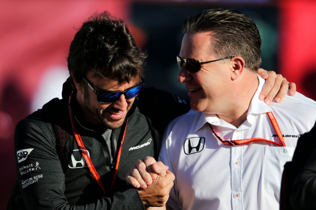 F1 | Zak Brown : « Alonso aime l’environnement chez McLaren »