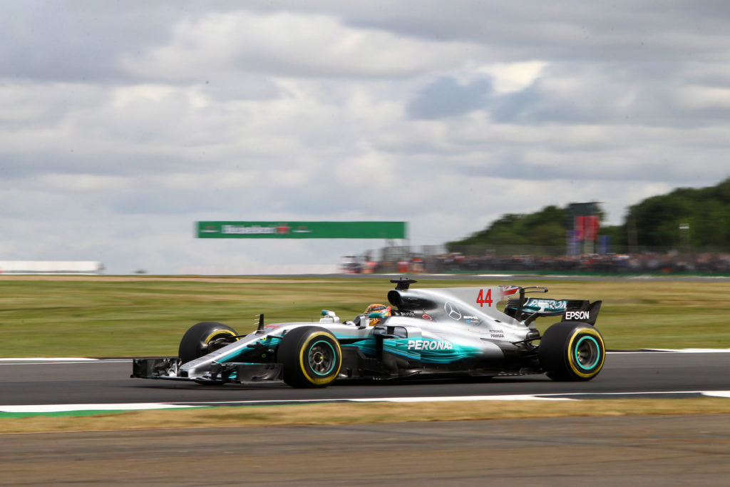 F1 | Mercedes, Hamilton: “Silverstone fantastica con queste nuove monoposto”