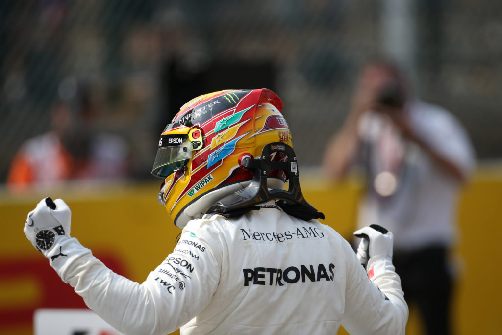 F1 | Hamilton festeggia, ma critica: “SC non necessaria, solo per lo spettacolo”