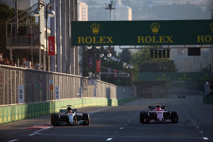 F1 | Hamilton e Ocon unici a vedere sempre la bandiera a scacchi