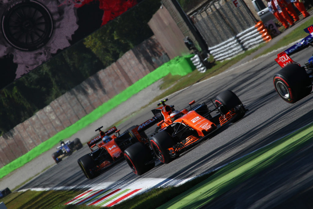 F1 | McLaren, Renault sarà il nuovo fornitore. Alonso resta anche nel 2018?