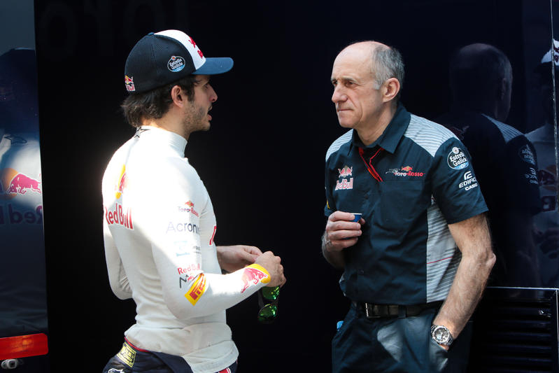 F1 | Toro Rosso, Tost sul caso Sainz: “Non accetto questa situazione”