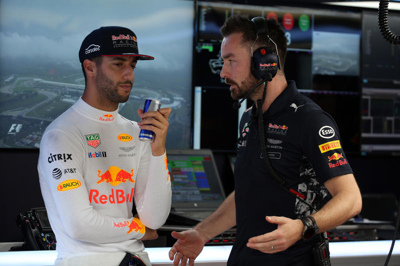 F1 | Ricciardo: “La Ferrari era troppo veloce sull’asciutto”