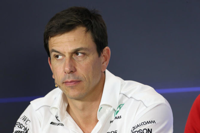 Formula 1 | Wolff: “A Singapore, Ferrari e Red Bull favorite”