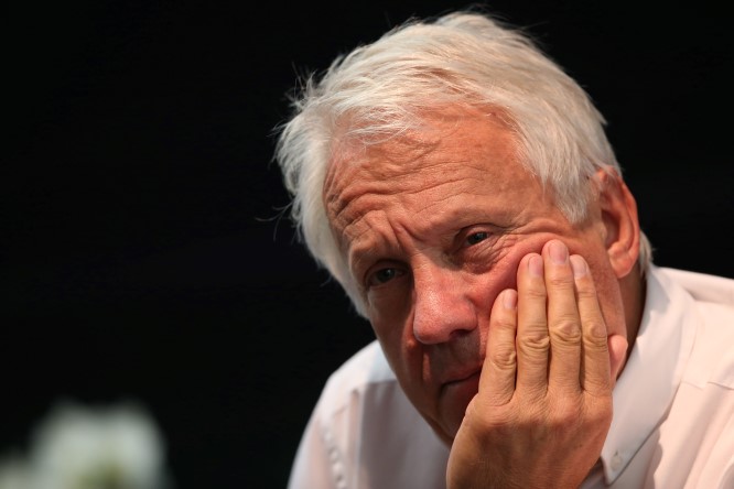 Formula 1 | Whiting difende la scelta della commissione ad Austin: “Verstappen è stato l’unico a guadagnare da un taglio”