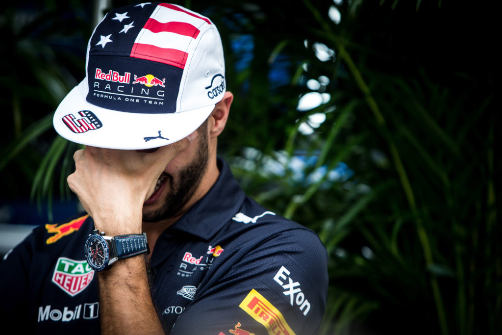 F1 | Ricciardo: “Difficile qui con le temperature. E sono sorpreso del rinnovo di Verstappen”