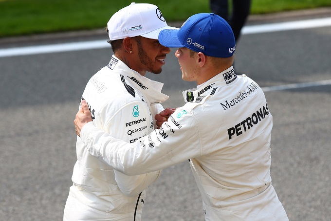 F1 | Mercedes, Bottas elogia Hamilton: “Ha meritato di vincere il titolo”