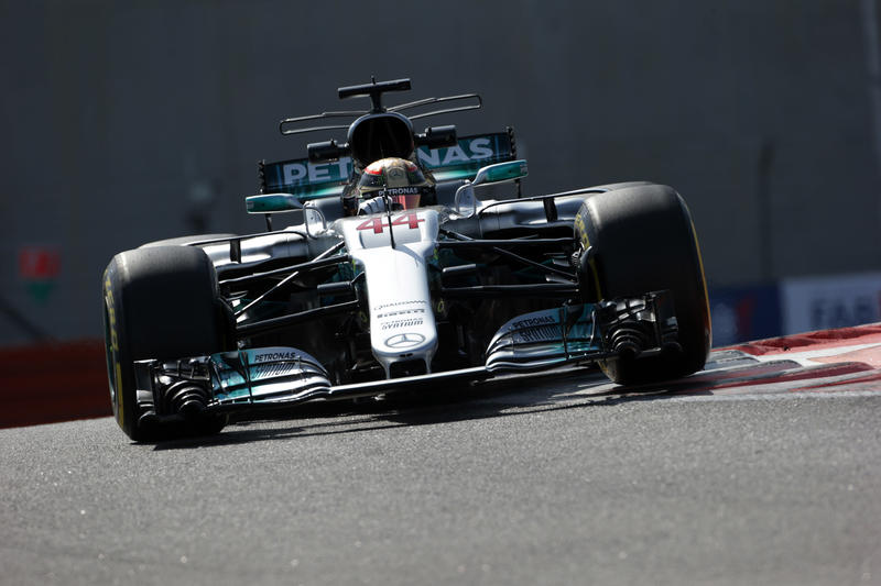 F1 GP Abu Dhabi, Prove Libere 2: a Hamilton la prima giornata in pista