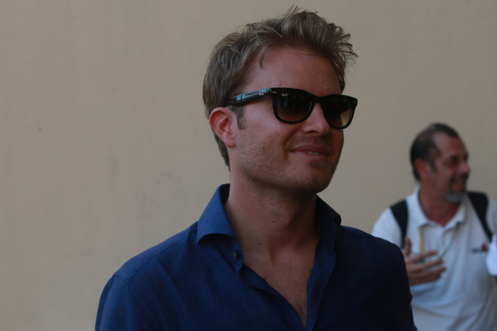 F1 | Nico Rosberg risponde ai fan: “Piste storiche? Riproporrei in calendario Kyalami e Las Vegas”