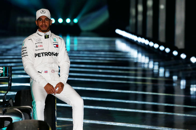 F1 | Hamilton: “Molti piloti hanno contattato il team per avere un posto”