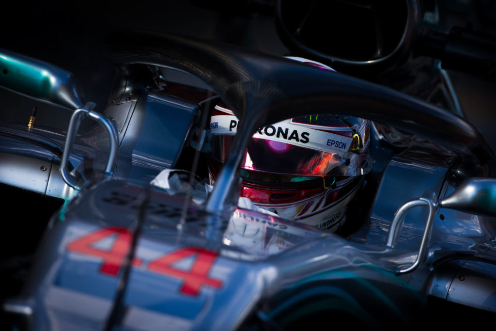 Formula 1 | Wolff non esclude un passaggio di Hamilton in Ferrari: “Ha la possibilità di un altro contratto dopo il prossimo rinnovo”