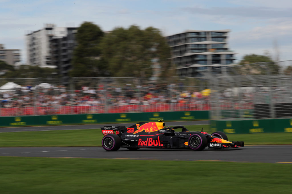 Formula 1 | Red Bull, Marko rivela: “Mercedes? In qualifica hanno un vantaggio di motore vicino ai quattro decimi”