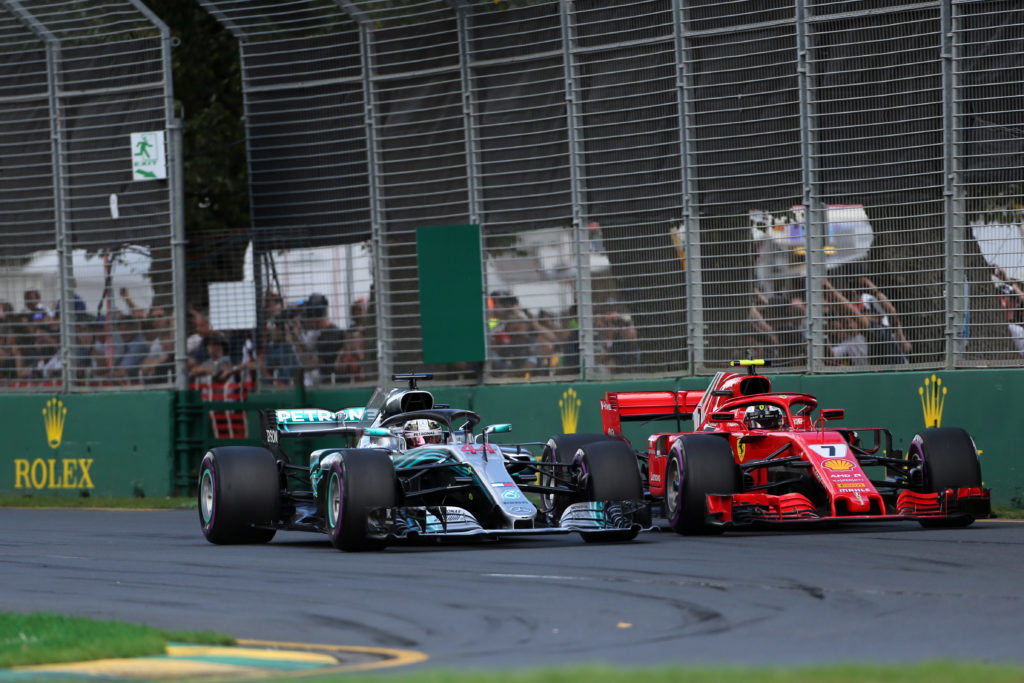 F1 | Hamilton sulla strategia Ferrari a Melbourne: “Impossibile contrastarli con un solo pilota”