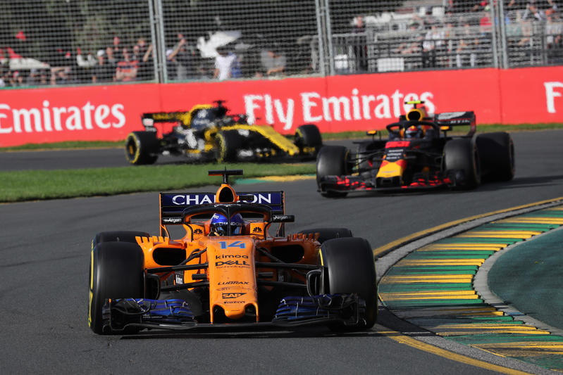 F1 | McLaren, Alonso diffidente nei confronti di Verstappen: “Con i suoi piccoli trucchi…”